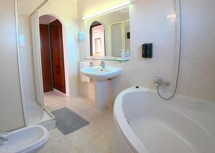 Appartement Ch 1 E 2 Two Up To 10 Guests Casa Da Horta, T1 & T2