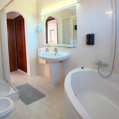 Lägenhet Ch 1 E 2 Two Up To 10 Guests Casa Da Horta, T1 & T2